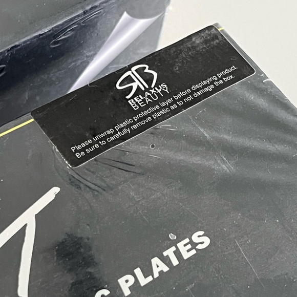 Relaxus Beauty 1.25 Inch Ceramic Hair Straightener with 140-450 degree in Black! - Picture 3 of 5